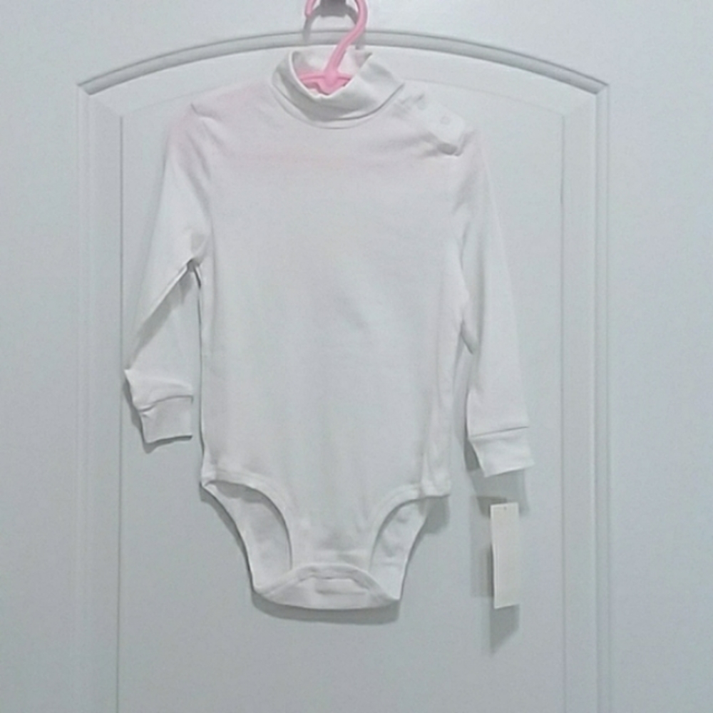 Leveret White One Piece Baby Sleeper